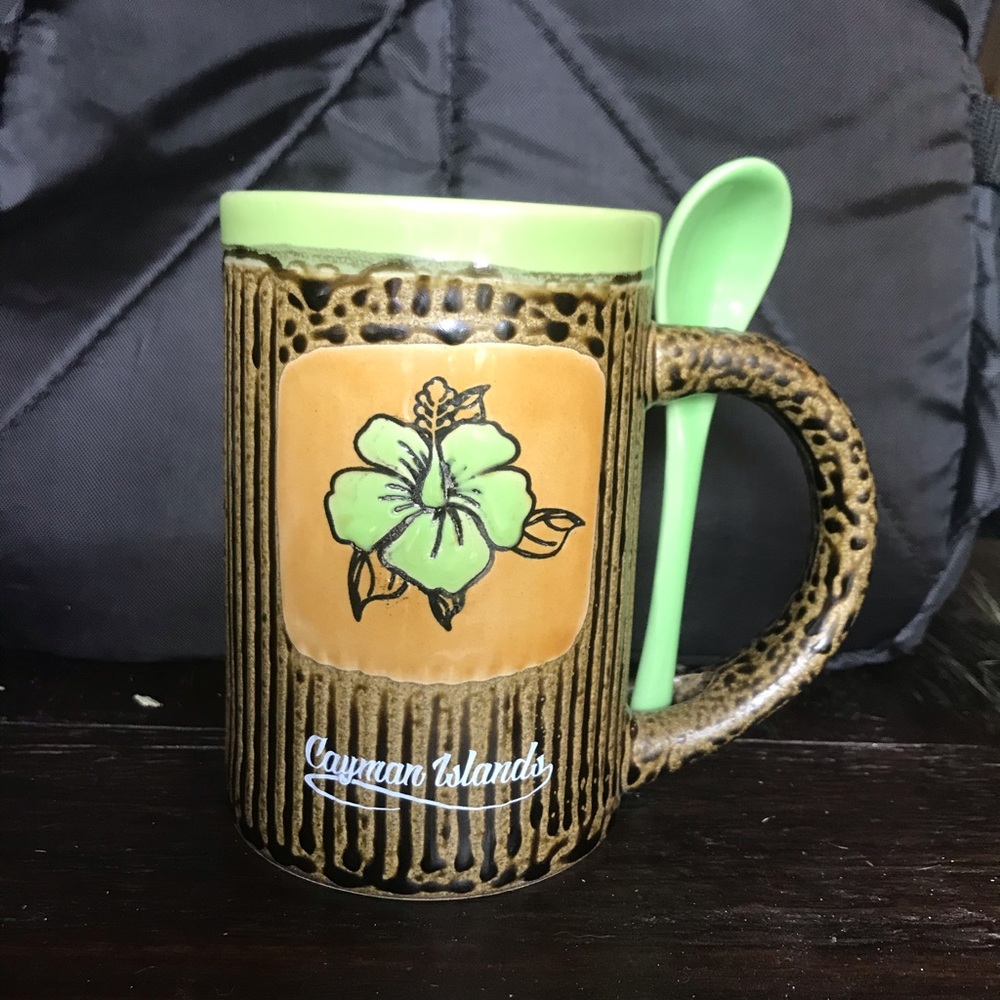 Ceramic cayman island coffee mug with spoon